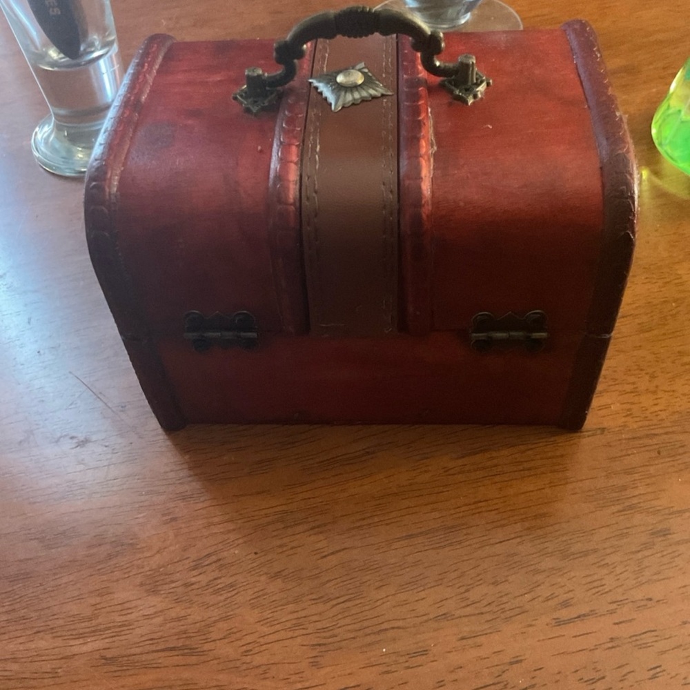 Set of 2 Vintage Style Red and Brown Chest